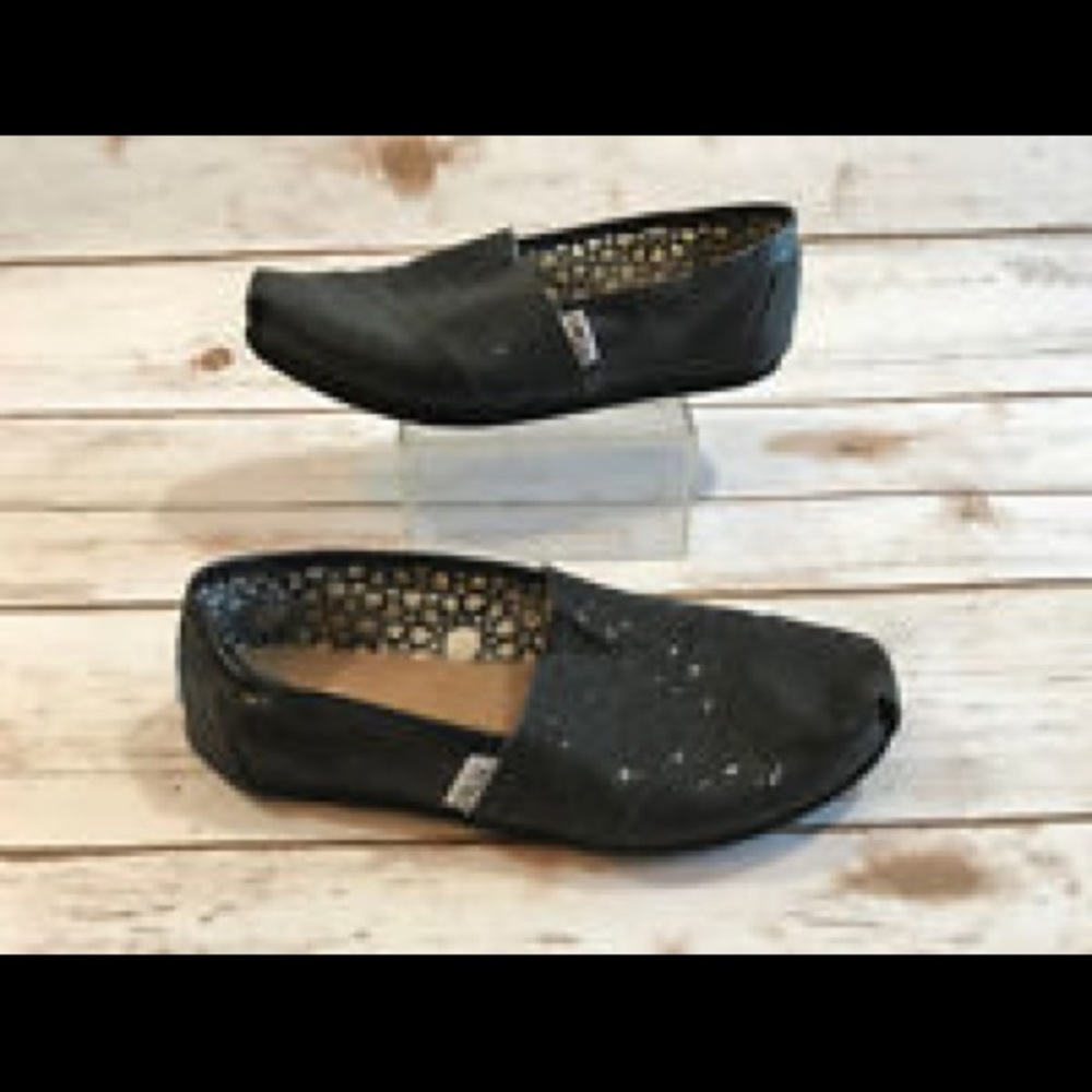 Toms